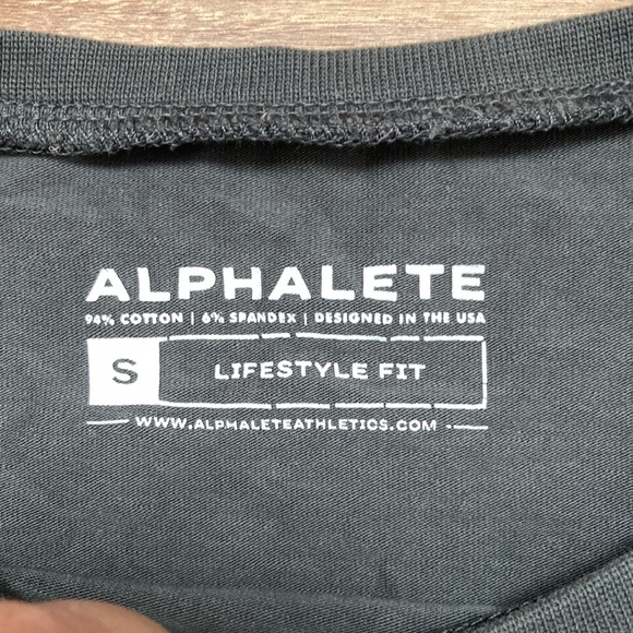 Alphalete Gray Cropped Loose Fit Long Sleeve Top. Size S - Picture 3 of 6
